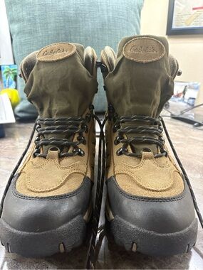 Cabelas 83-0535 Dry Plus Waterproof Thinsulate Hiking Hunting Boots 10 1/2 D